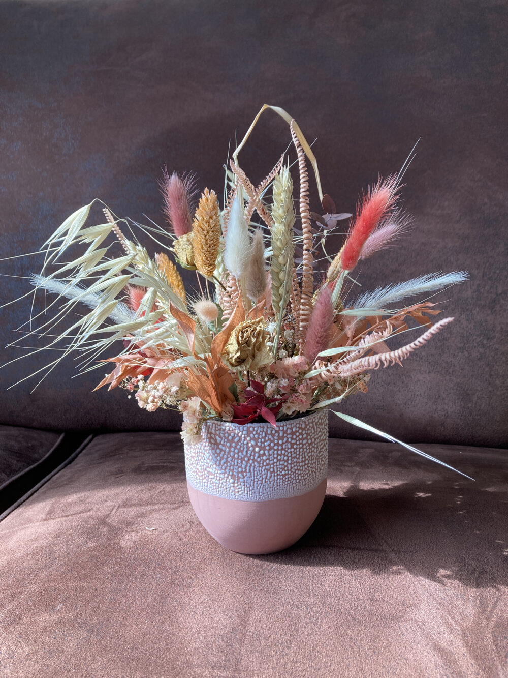 composition de fleurs séchées, atelier floral pom violette gex
