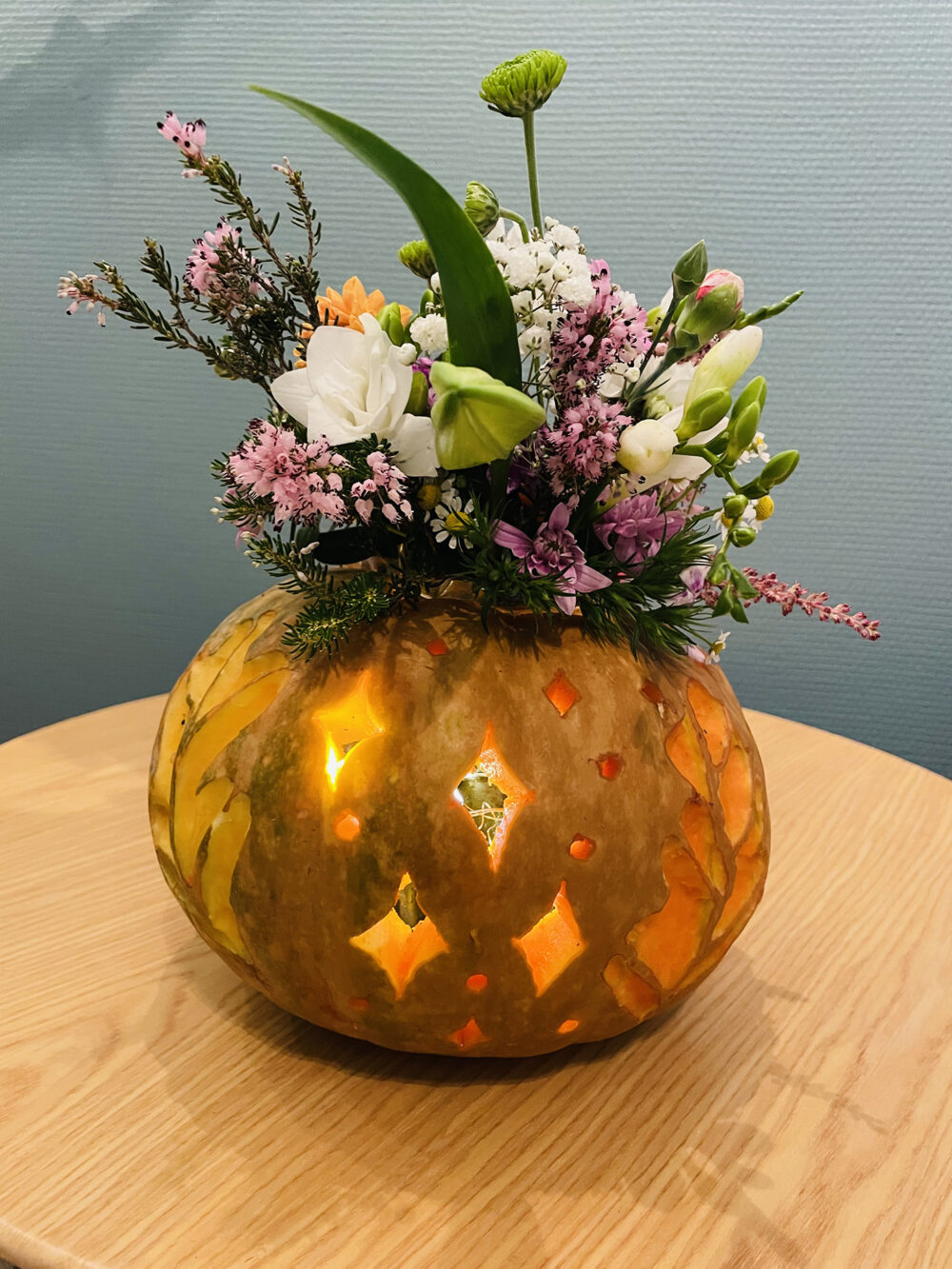 citrouille fleurie, atelier floral pom violette gex