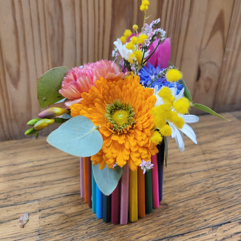atelier composition florale pour enfant pom violette gex